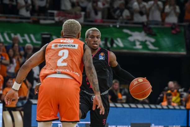 丰富多彩的 丰富多彩的